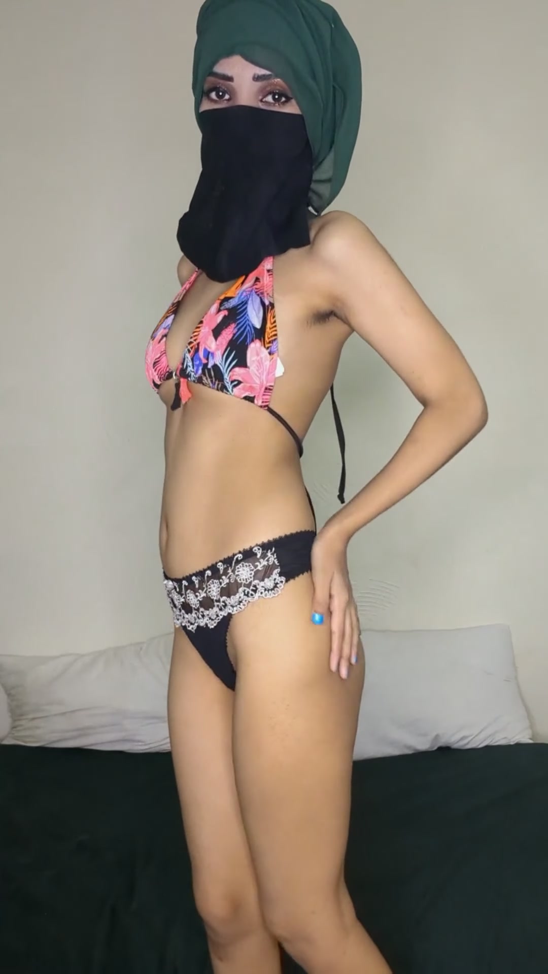 Application to be your new hijabi fucktoy