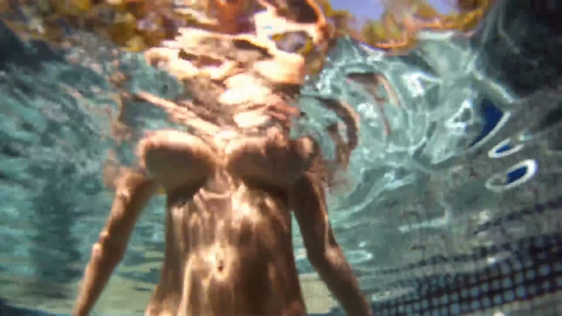 They look even better underwater - REBDB-099
