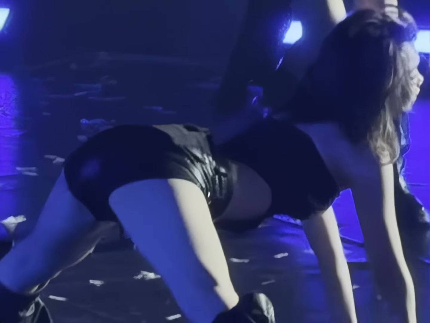 LE SSERAFIM - Chaewon
