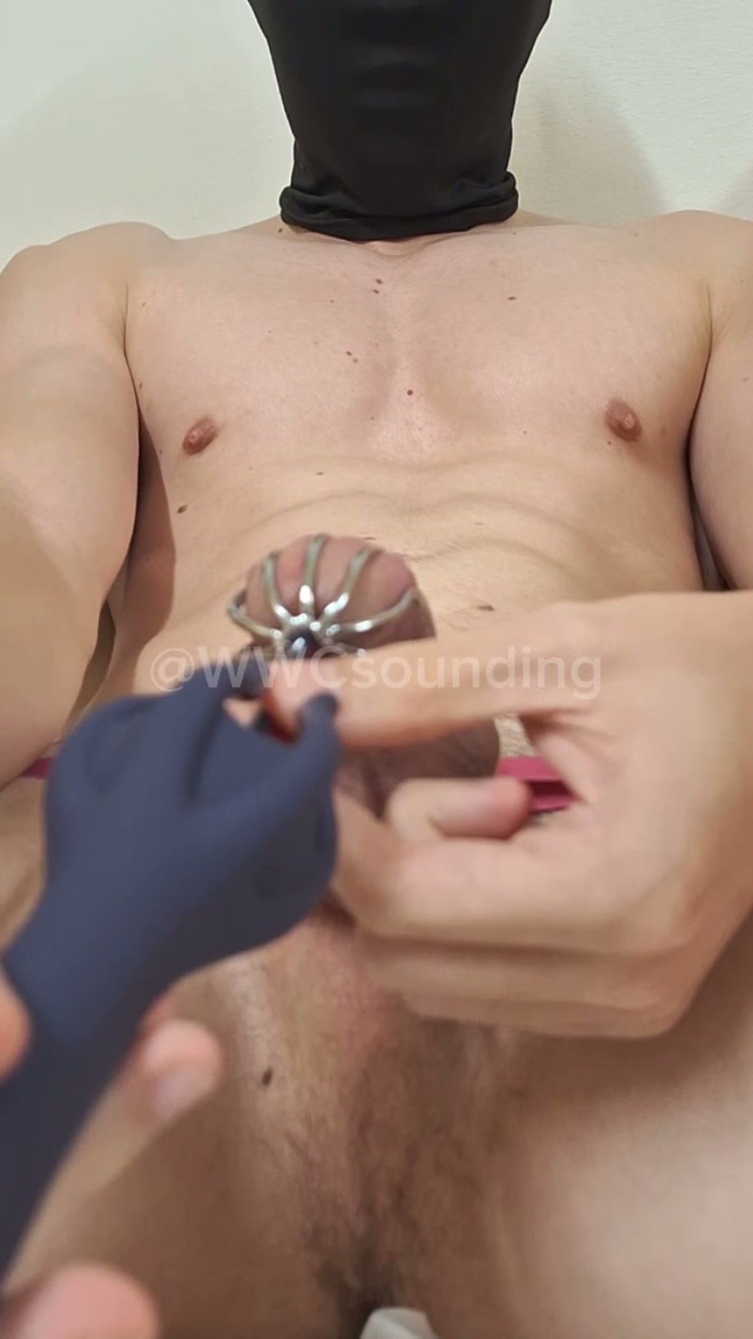 first time cumming in a cage with a vibrating sound 💦