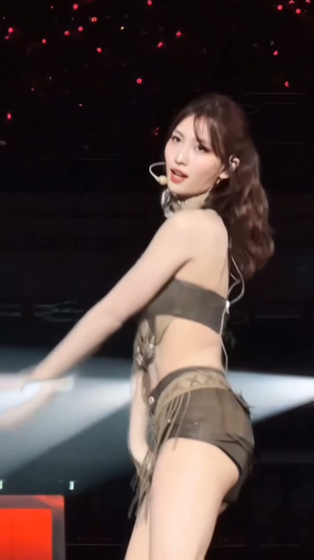 TWICE - Momo