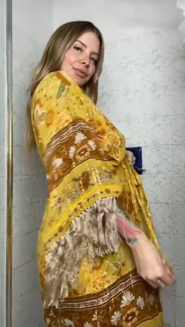 2 vagina pregnant mom