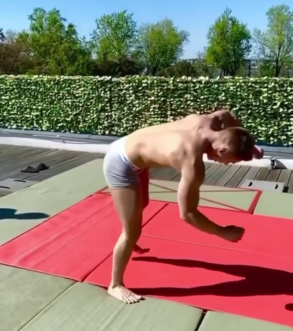 Bulge bounce while flipping