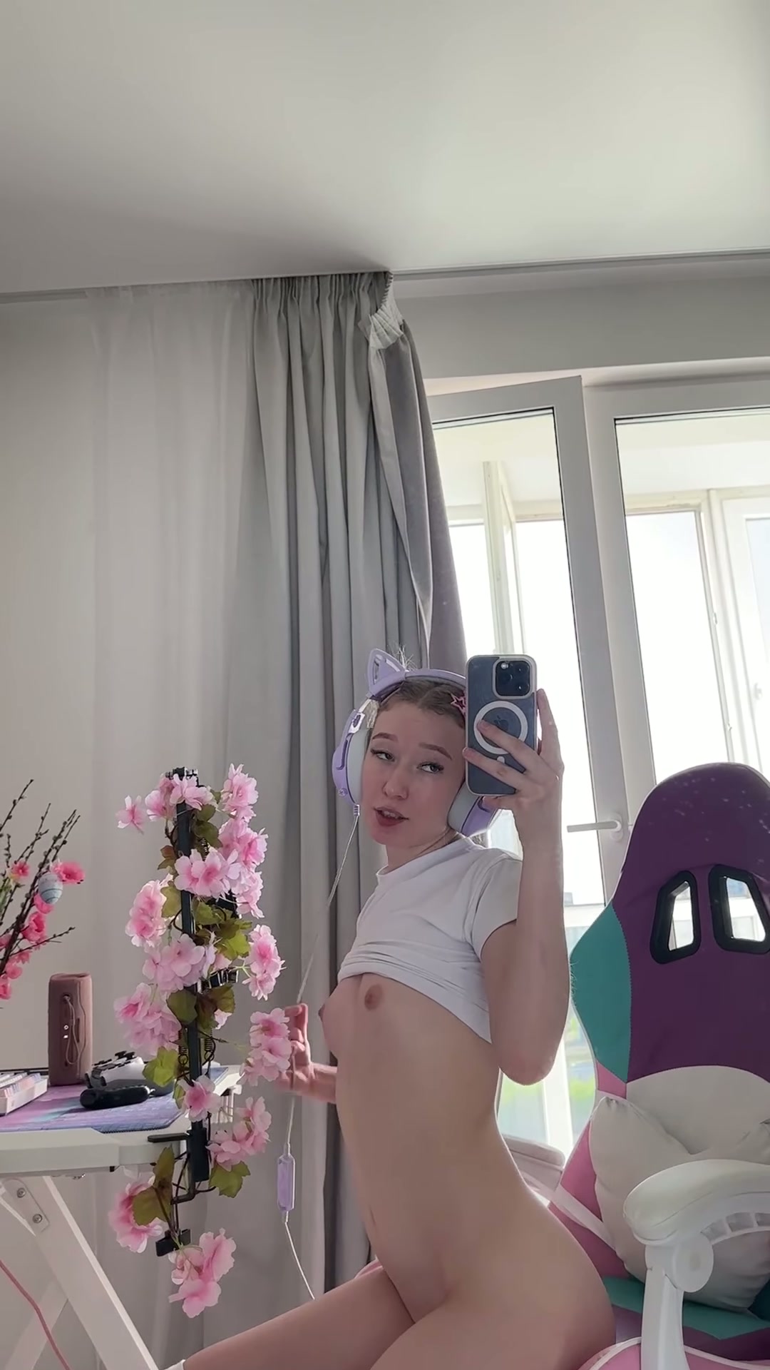 nude naughty player reporting for duty