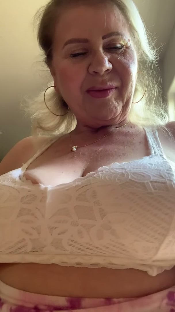 I am 64 and just hooked up with a 40 year old and his perfect cock 🫦👌