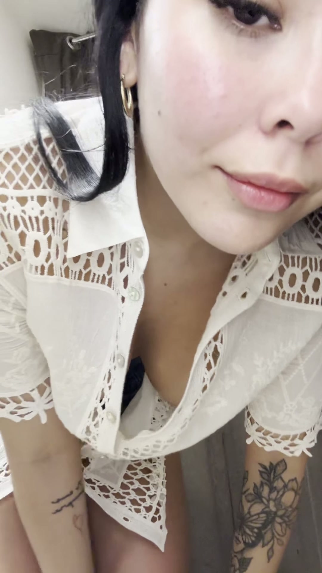 Could you resist to fuck me if if did that in front of you?