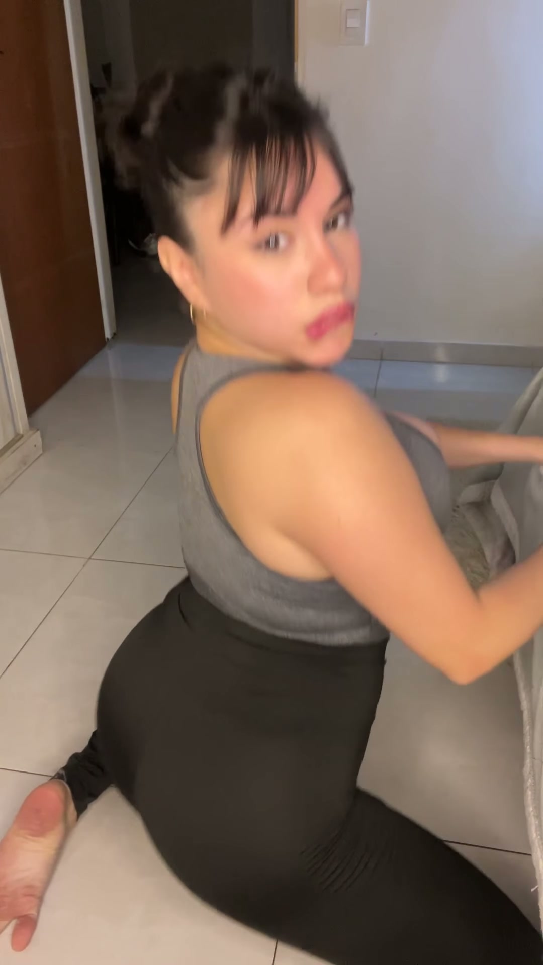 Is my ass too phat for this leggings