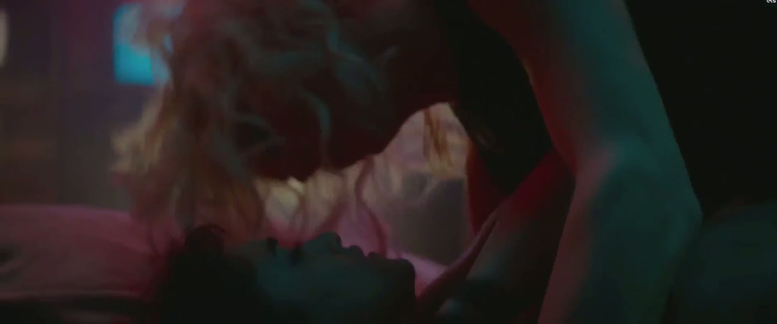 Atomic Blonde (2017), Charlize Theron & Sofia Boutella.