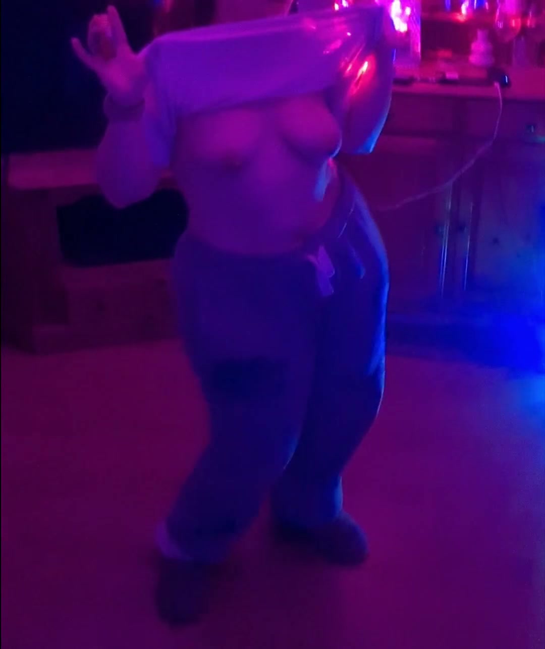 Mini home roll last night had lots of fun sexting our buddy's