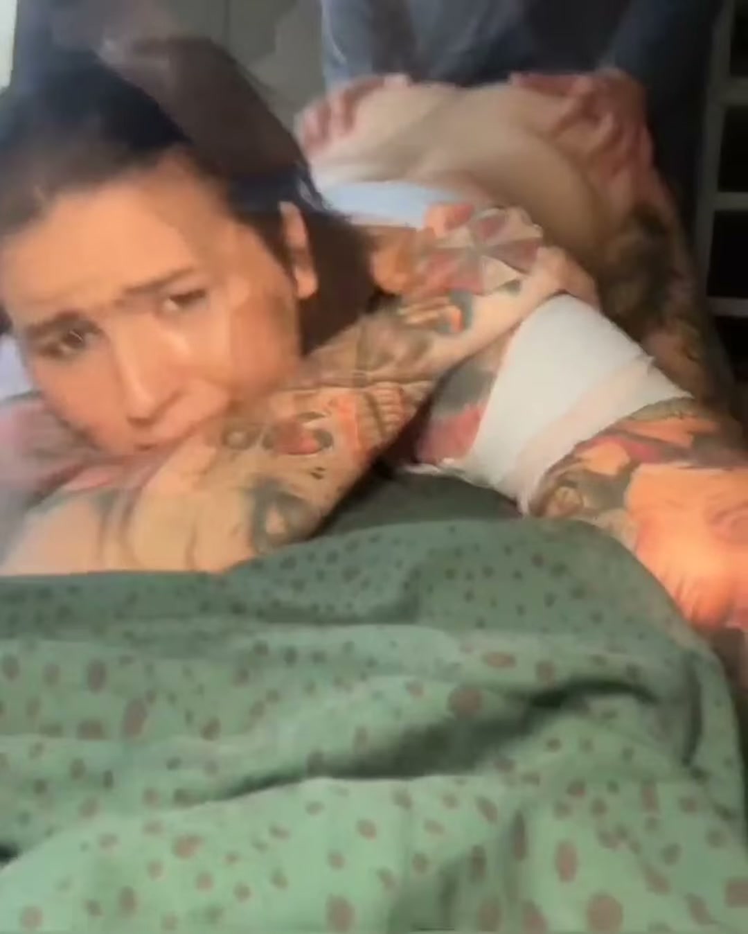 I invited 2 guys from reddit to come round and take turns on me, 5 hours and 7 orgasms later I can barely walk yet in planning for them to come over again