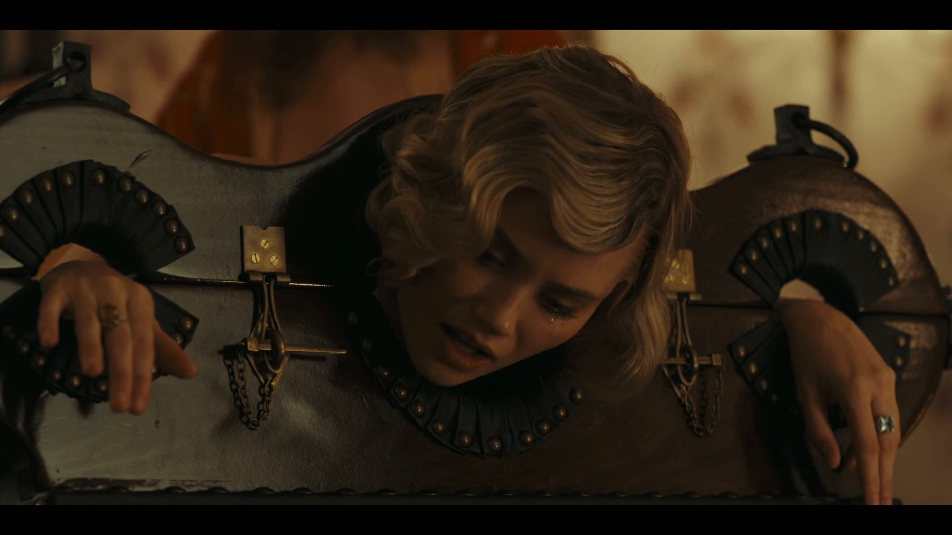 Virginia Gardner and Madison Elise Rogers- 1923 S1 E6 (2025)