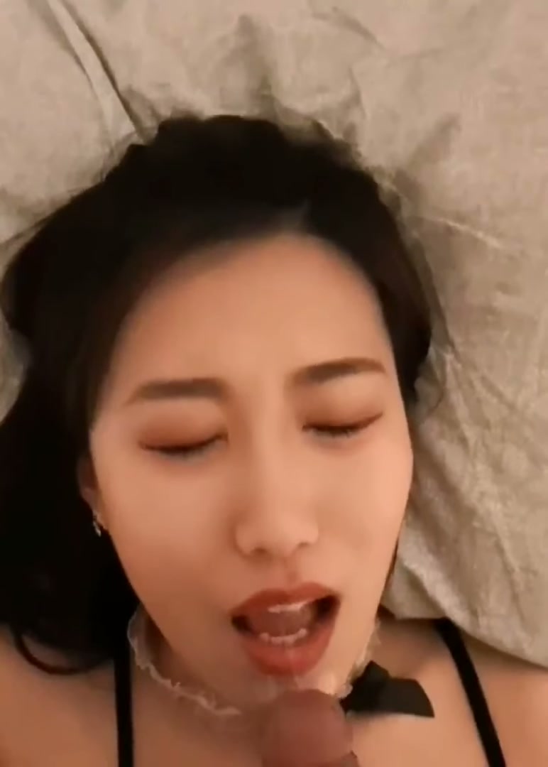 Being a good obedient chinese cumslut