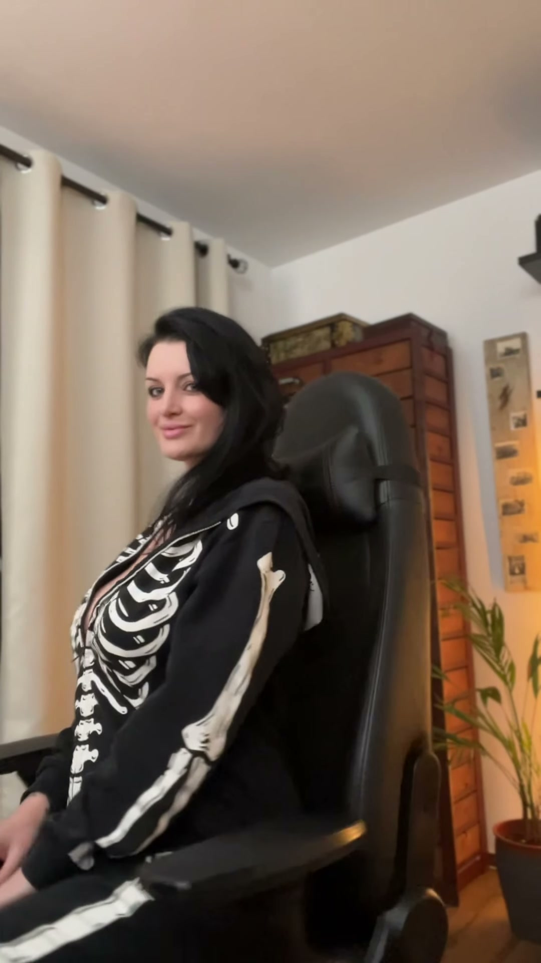 This transition sucks, but hey here are some boobs for you