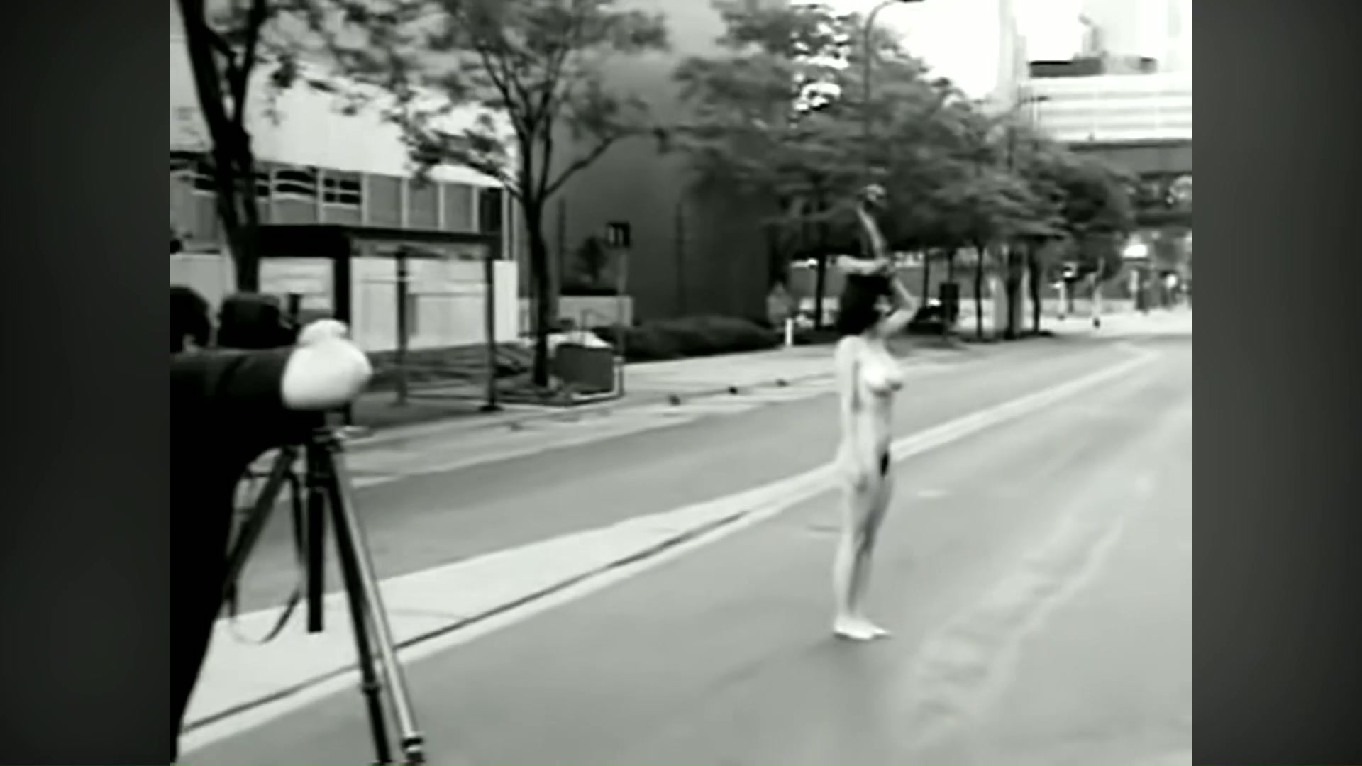 Random 90s retail worker goes nude for an artsy photoshoot (from the movie Naked States)