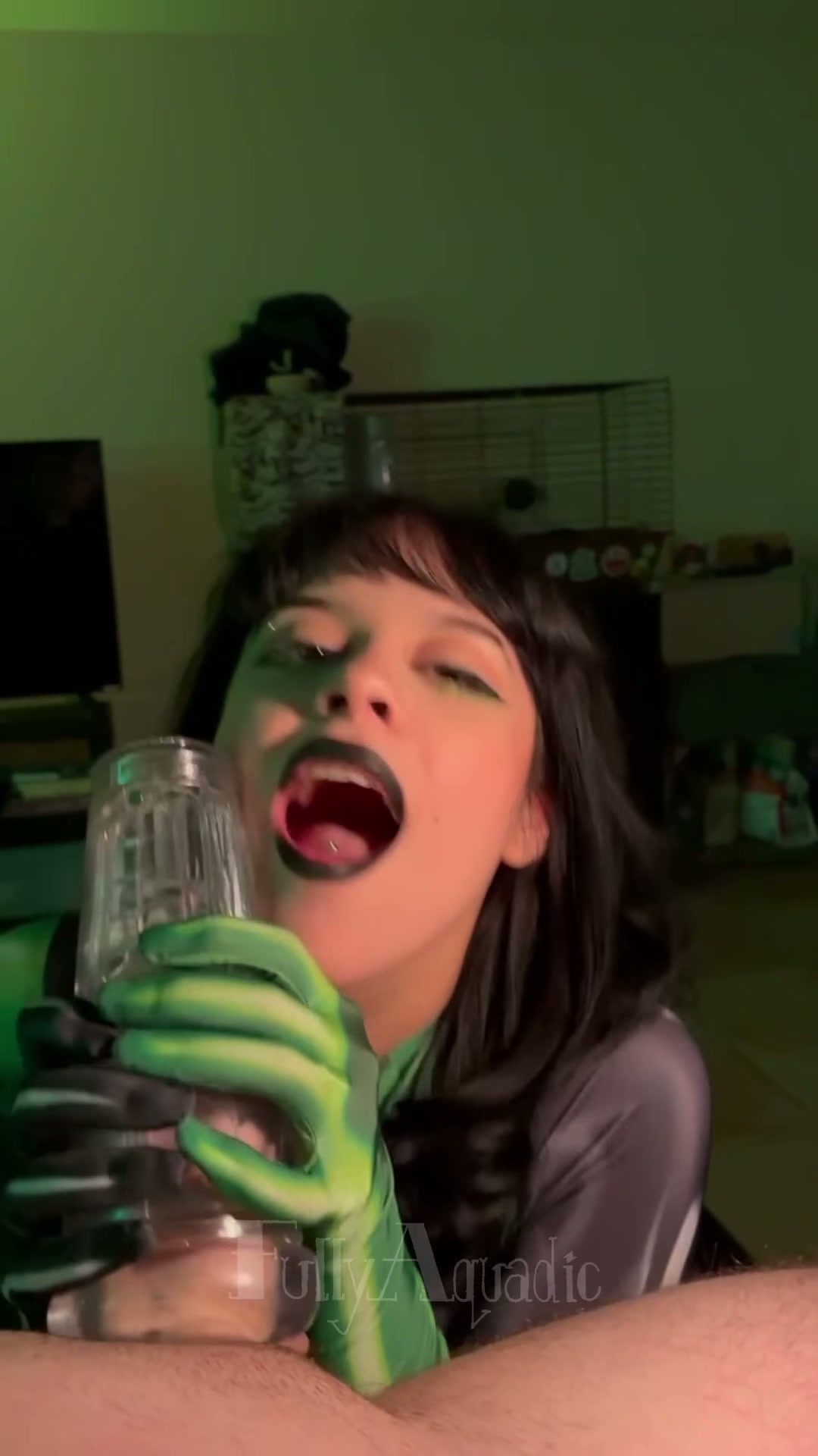 Cosplay girls are so freaky
