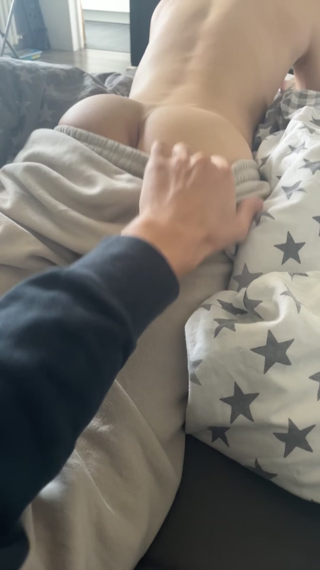 love playing with this twinks cute butt🥰
