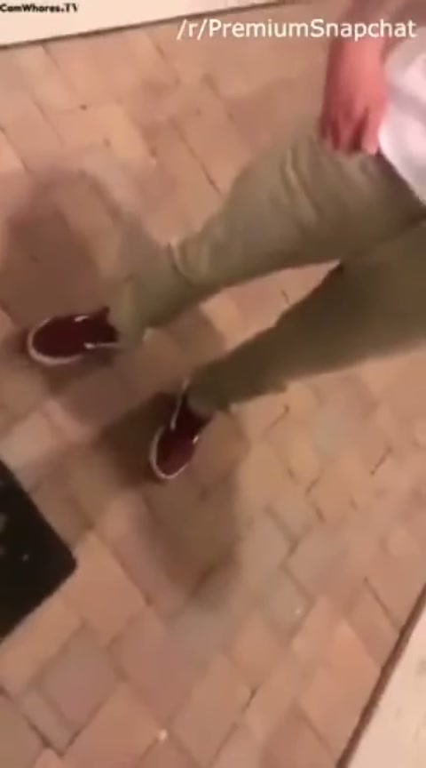 Hot Chicks Planned To Give Double Blowjob To A Random Pizza Delivery Guy