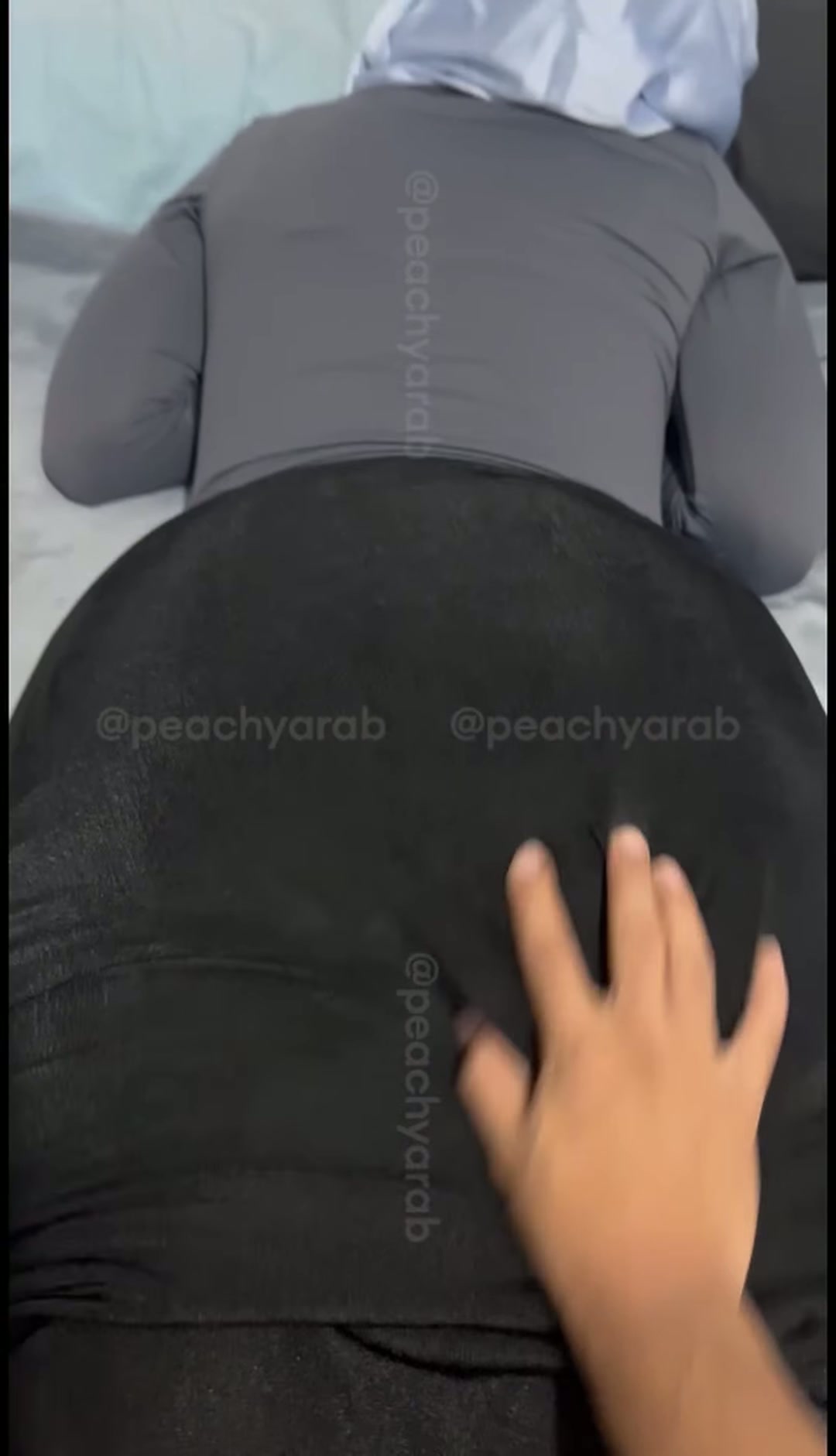 Hijabi butt grab and massage 🤭