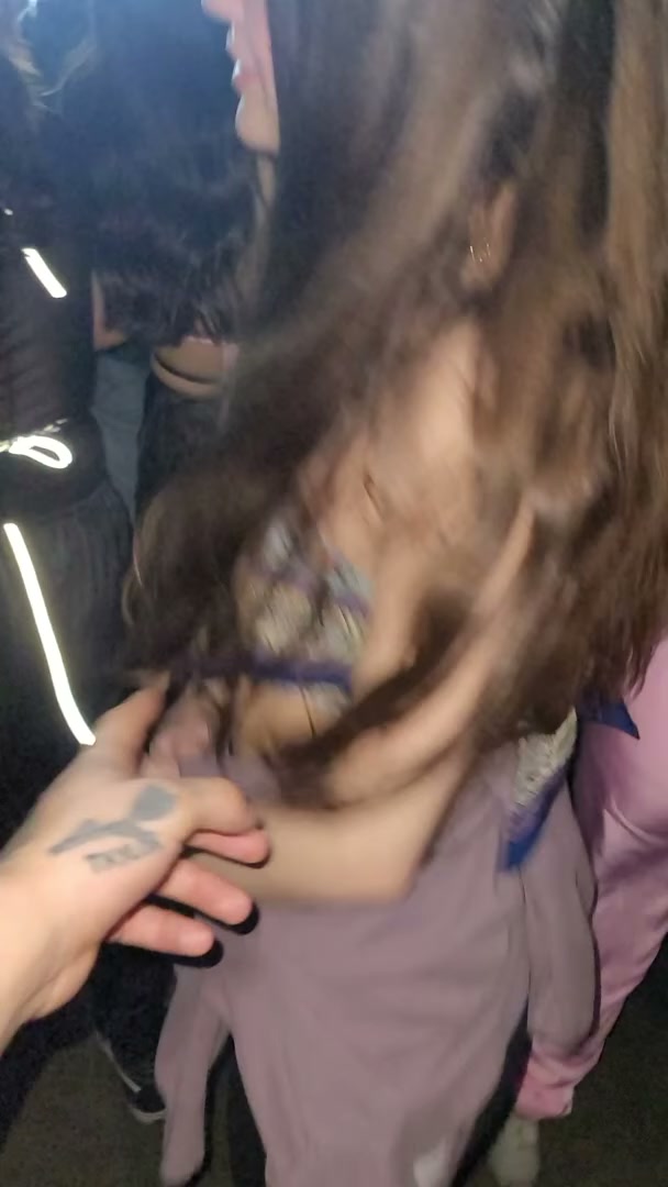 concert titties!