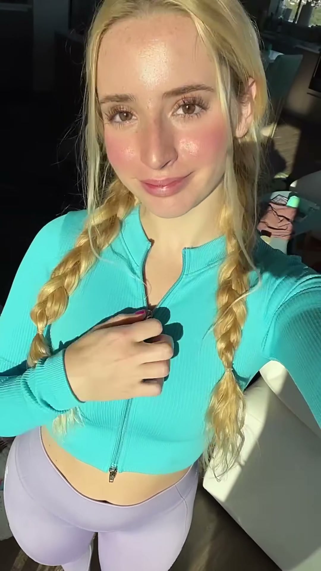 wondering if you’d fuck me after my gym session