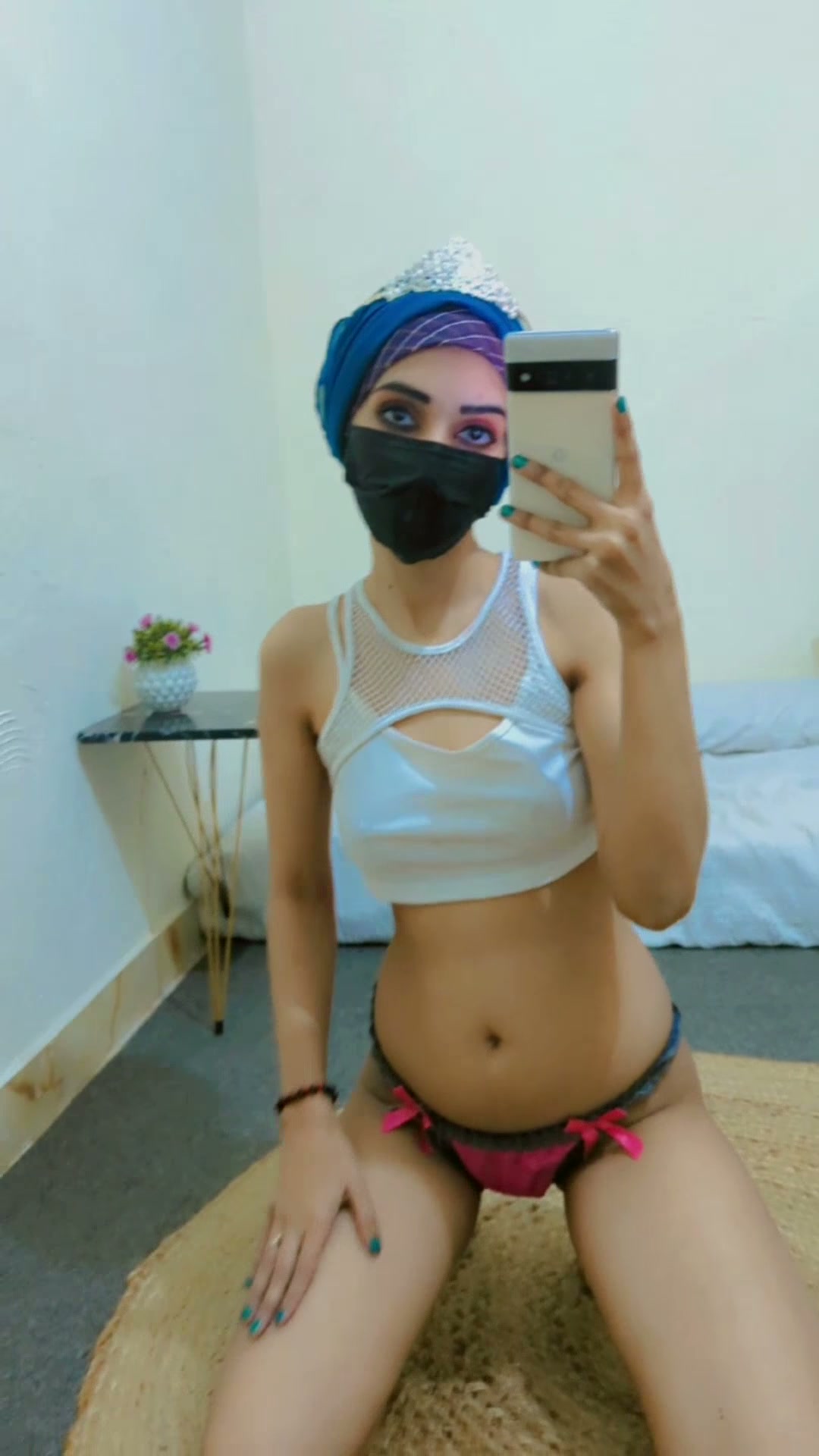 I love to be choked or fill with your cock