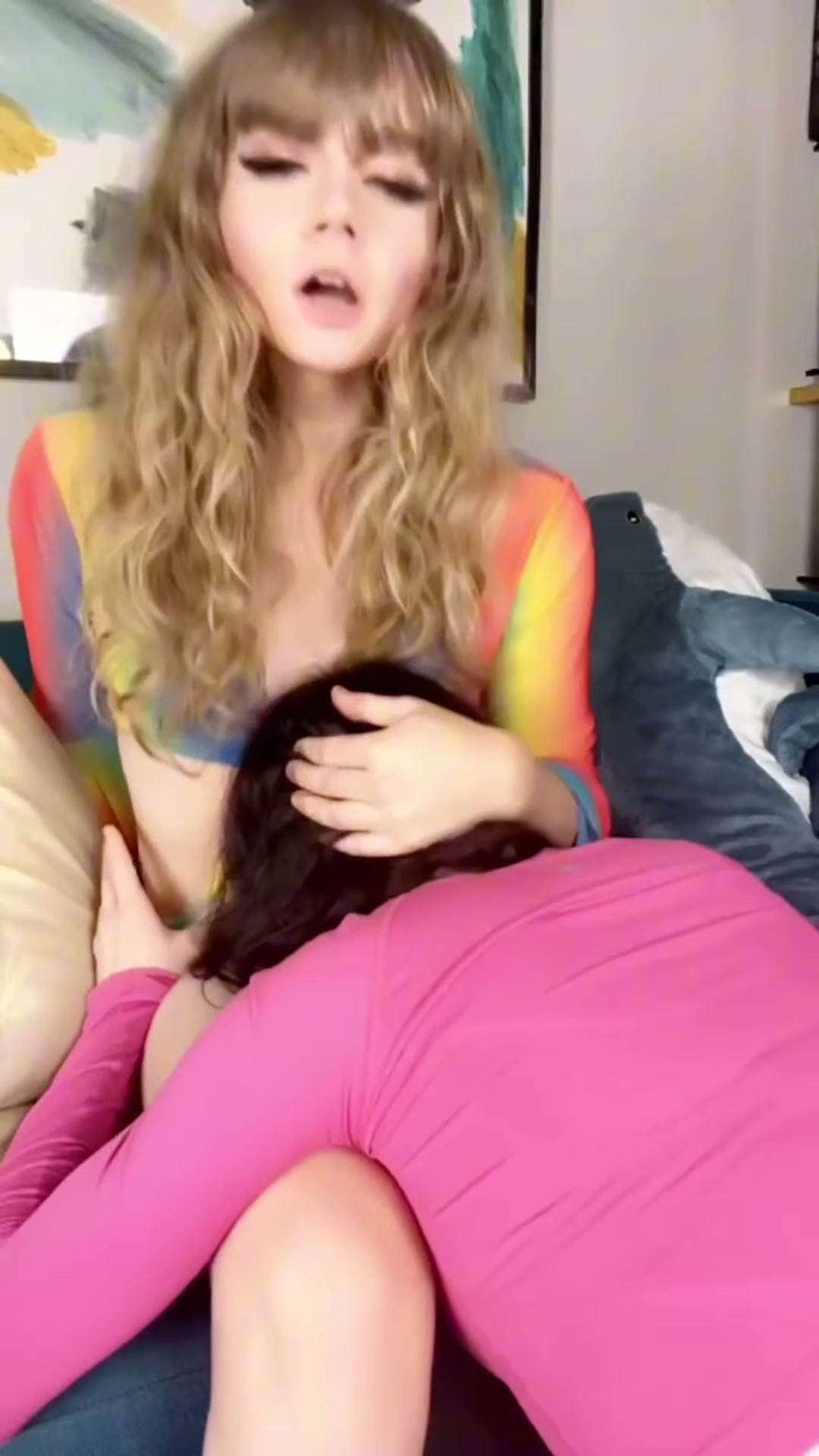 Friends help eachother out!