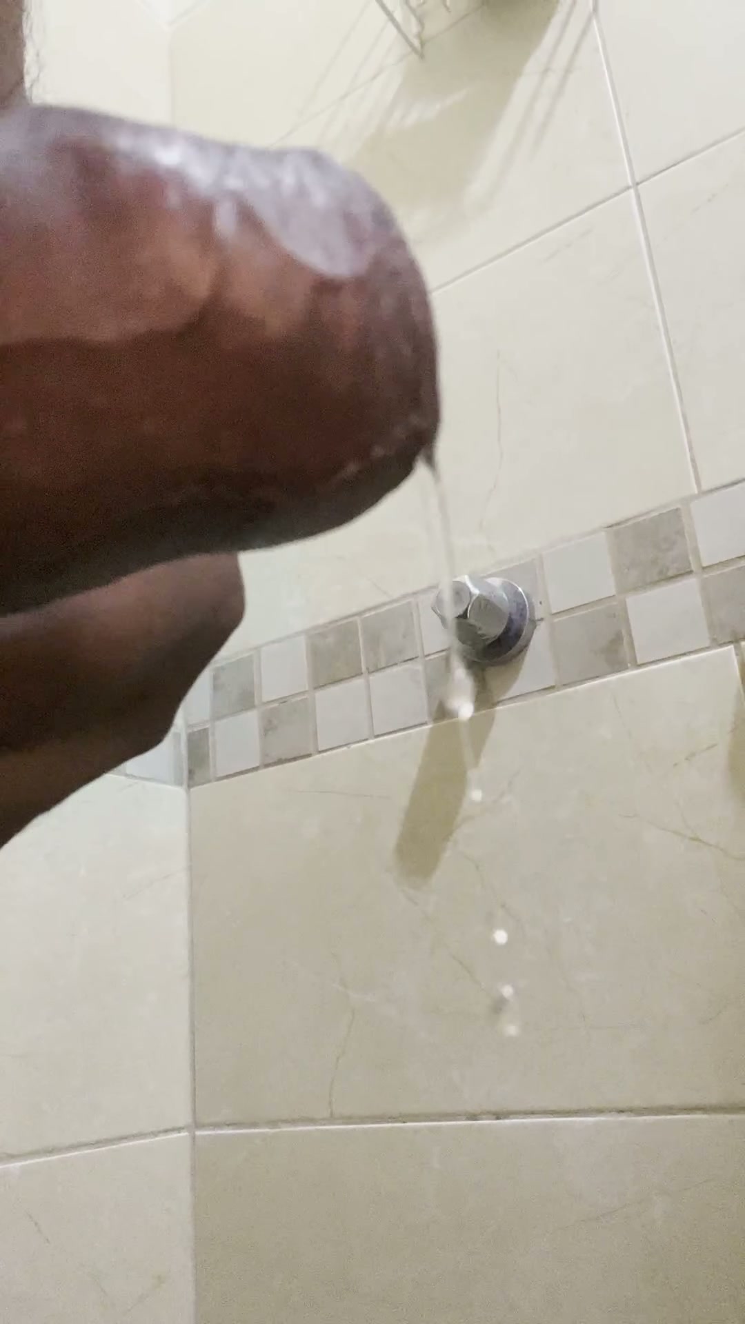 [39M] Peeling and dripping.