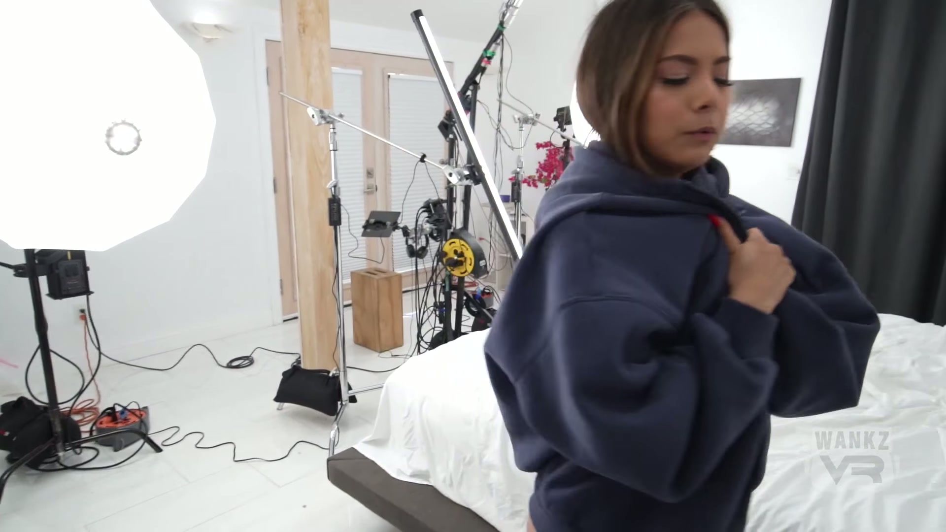 Behind the scenes of A Beautiful Mindfuck