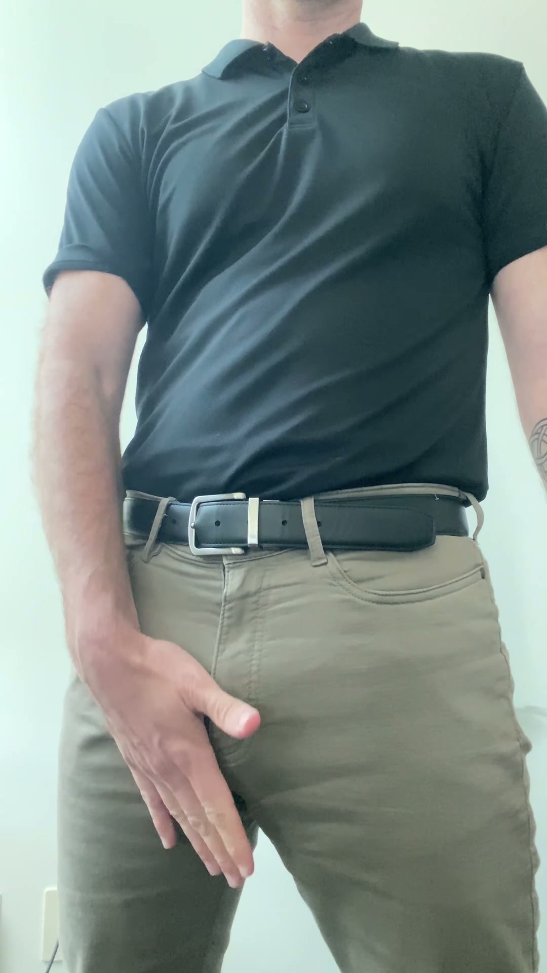 (43) Busting out while working
