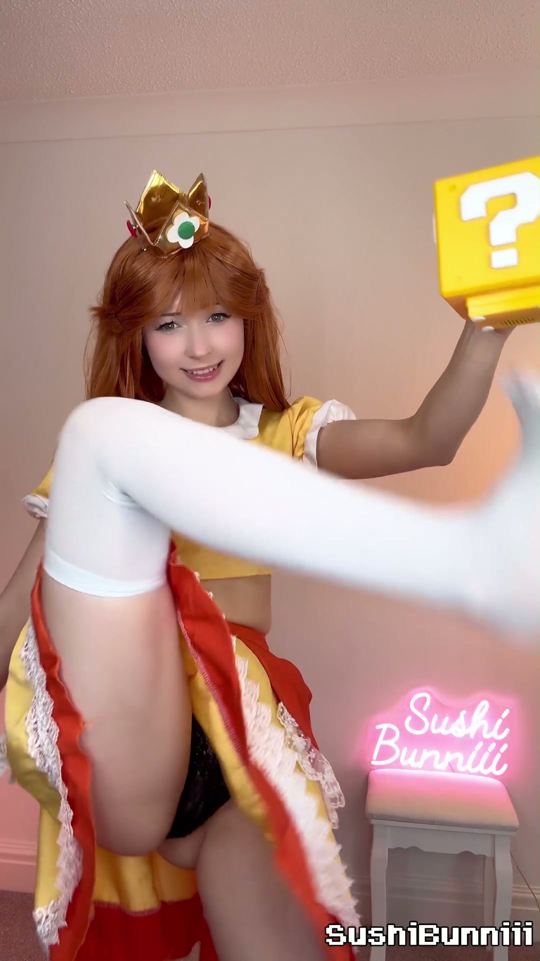 A new power-up...?! (Princess Daisy Cosplay by SushiBunniii)