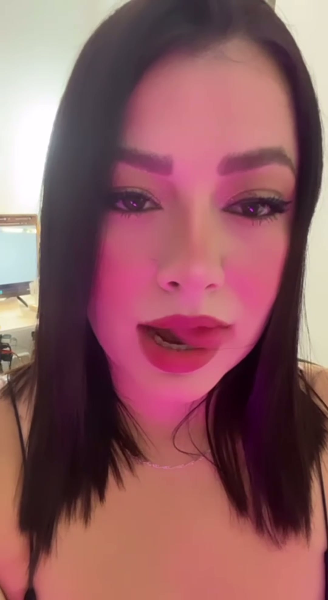 good night today I'm very naughty with my mouth hehe