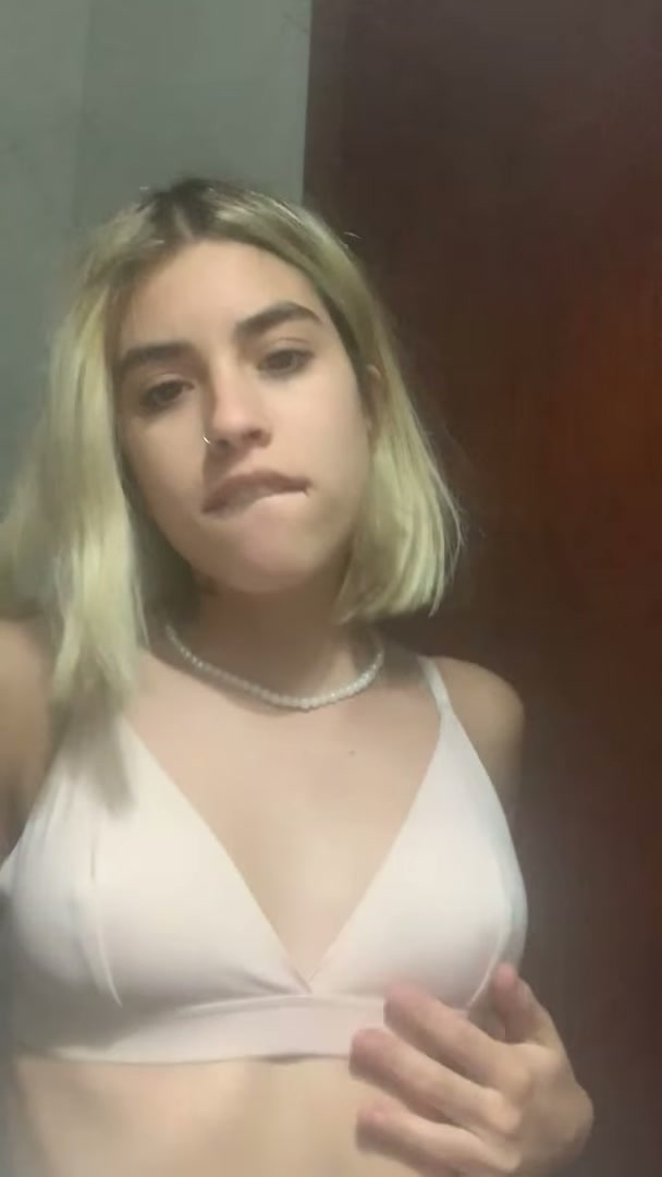 Hey I just watching a porn but i can not decide what to look for