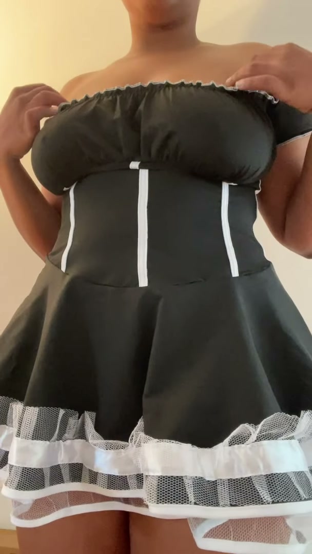 what do u think of my hairy pussy and ebony tits?