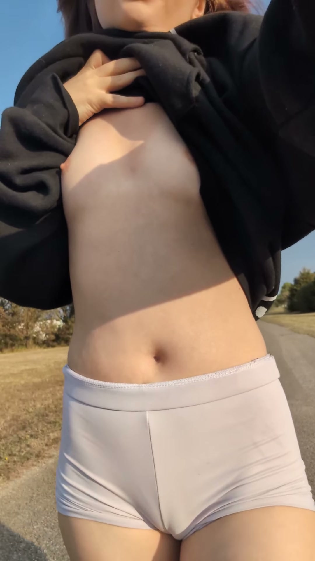 here's my lul titties while I'm walking 