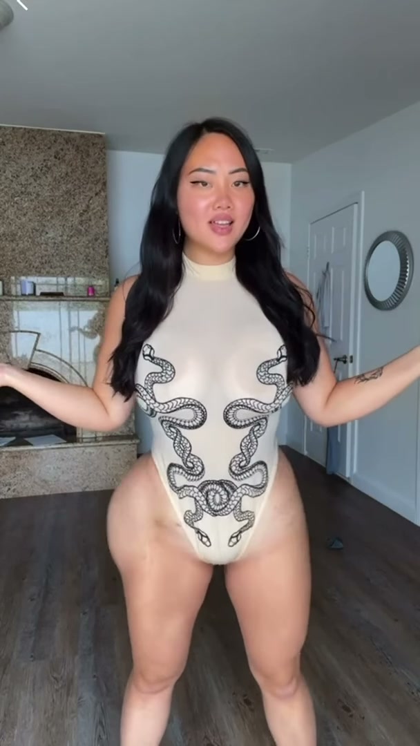 Big, bouncy ass cheeks.