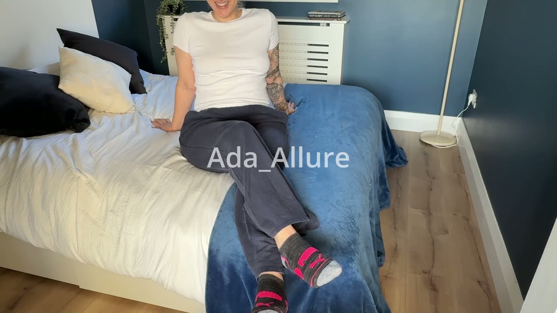 Best friend JOI - the guys at the gym keep staring at my tits