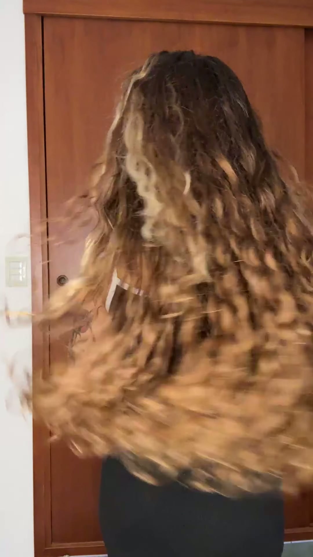 Long curly hair appreciation