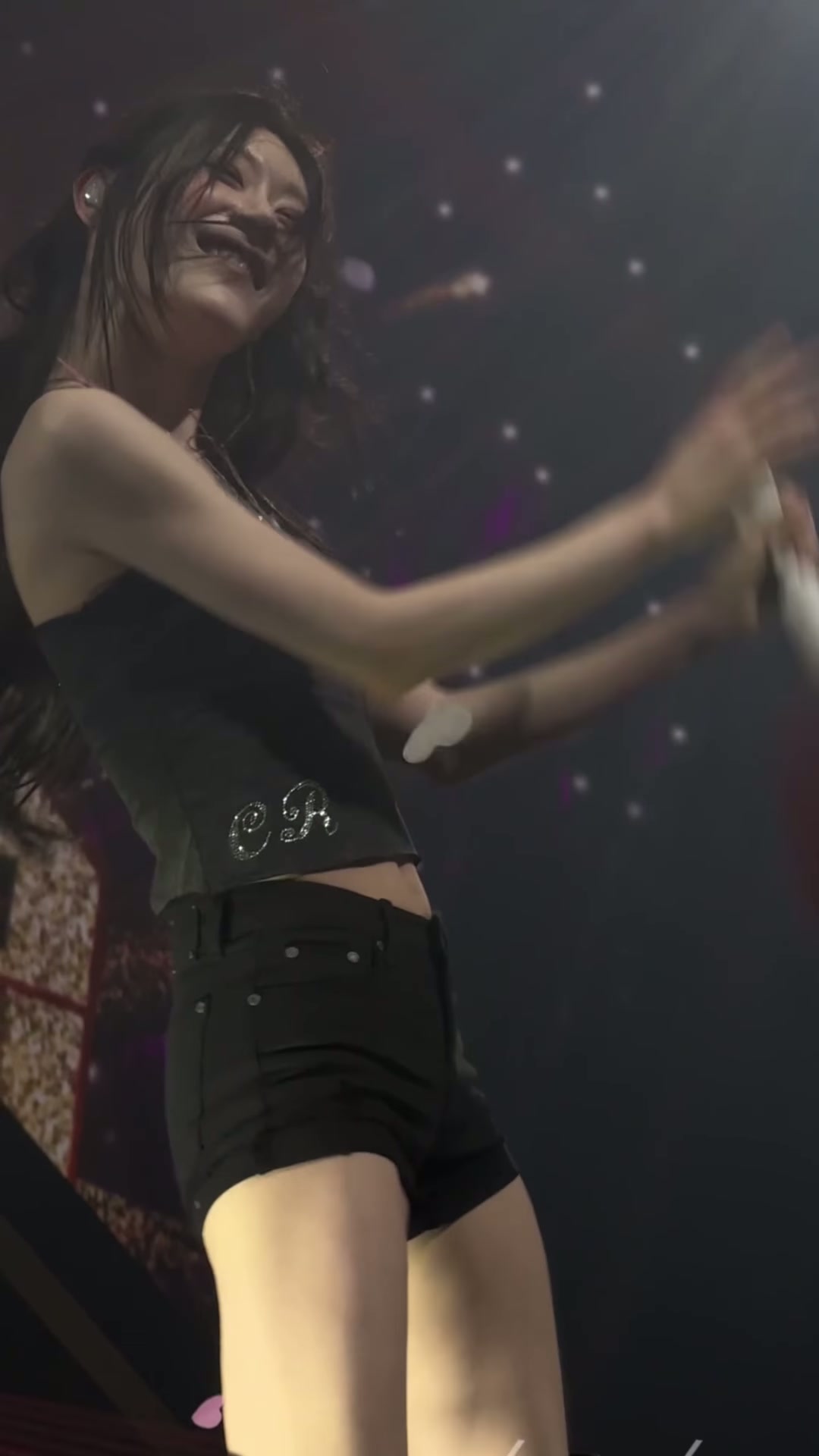 ITZY - Chaeryeong (Yeji in the coments)