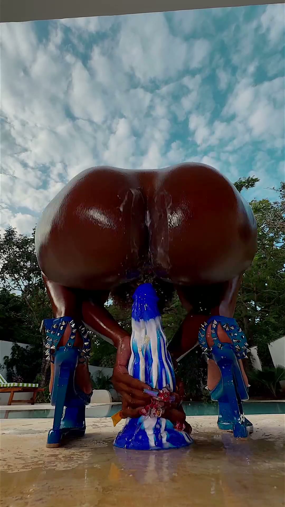Too big it made me squirt so hard😩💦